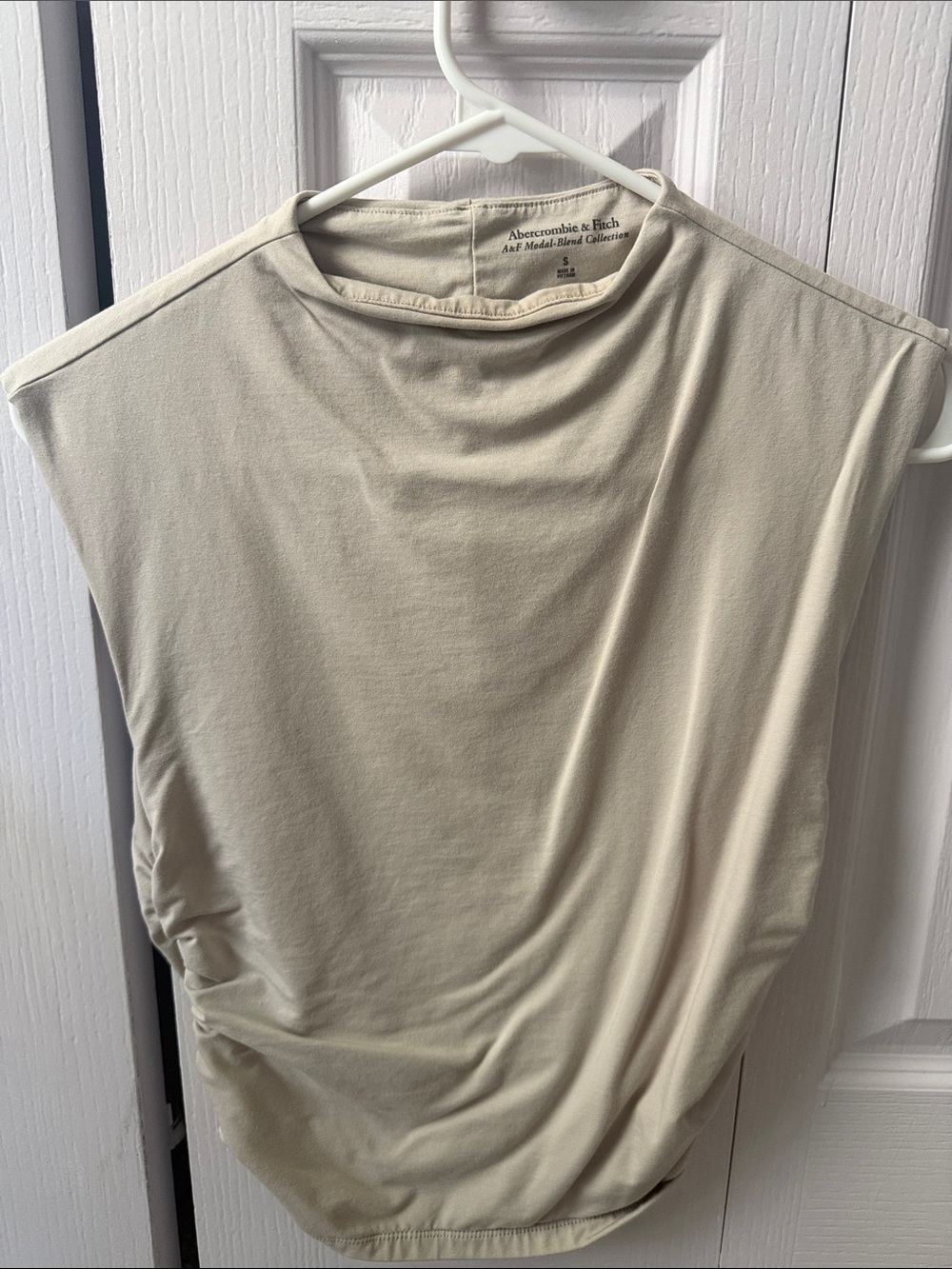 Abercrombie & Fitch Beige Sleeveless Muscle Tank